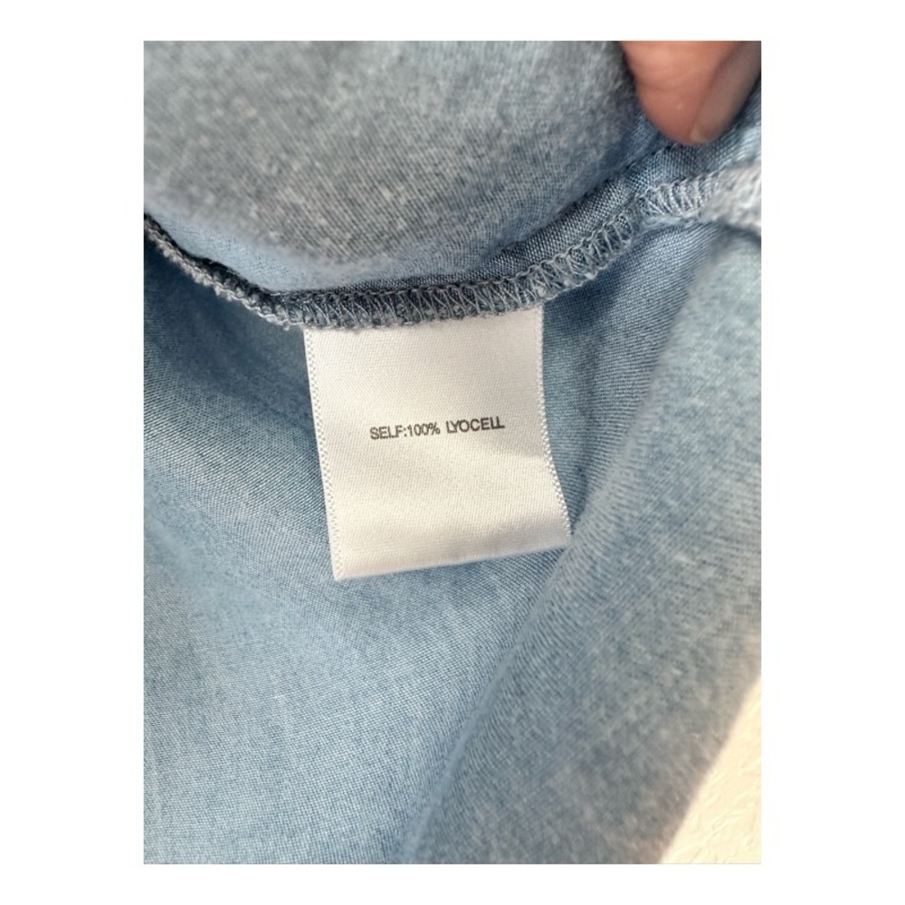 Jane and Delancey Chambray Top - Picture 5 of 5